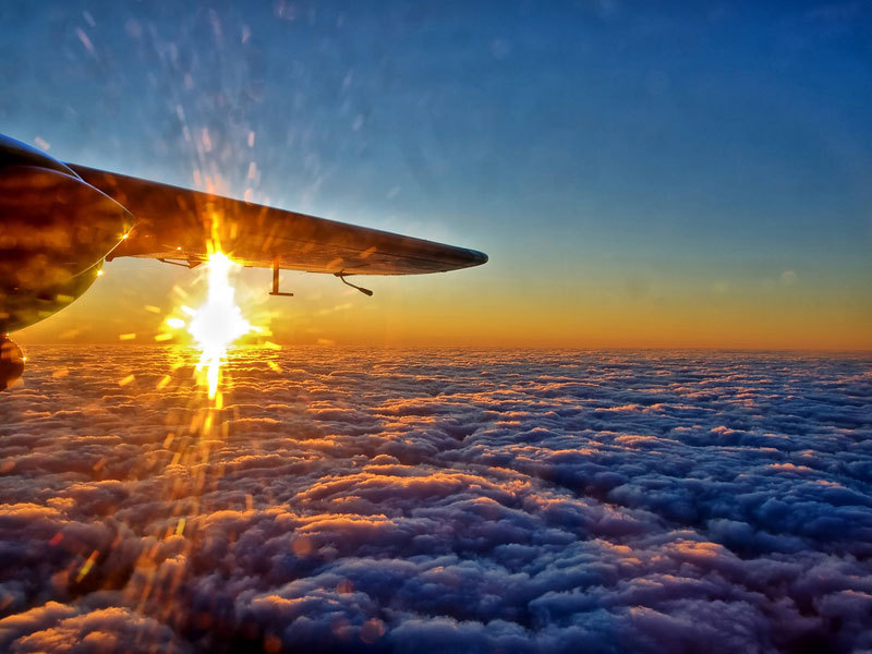 飛行機では絶対に“窓側に座るべきだ！”と思ってしまう絶景写真10選